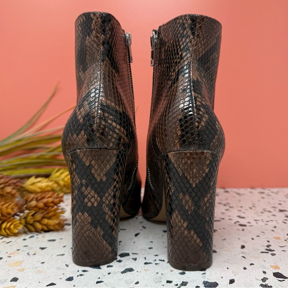 Steve Madden Brown Pixie Midi Women’s Block Almond Toe Boots Sz 8 - Picture 8 of 11